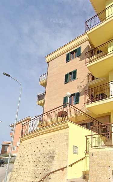 Appartamento a Montegranaro in Via Della Resistenza - Foto 5