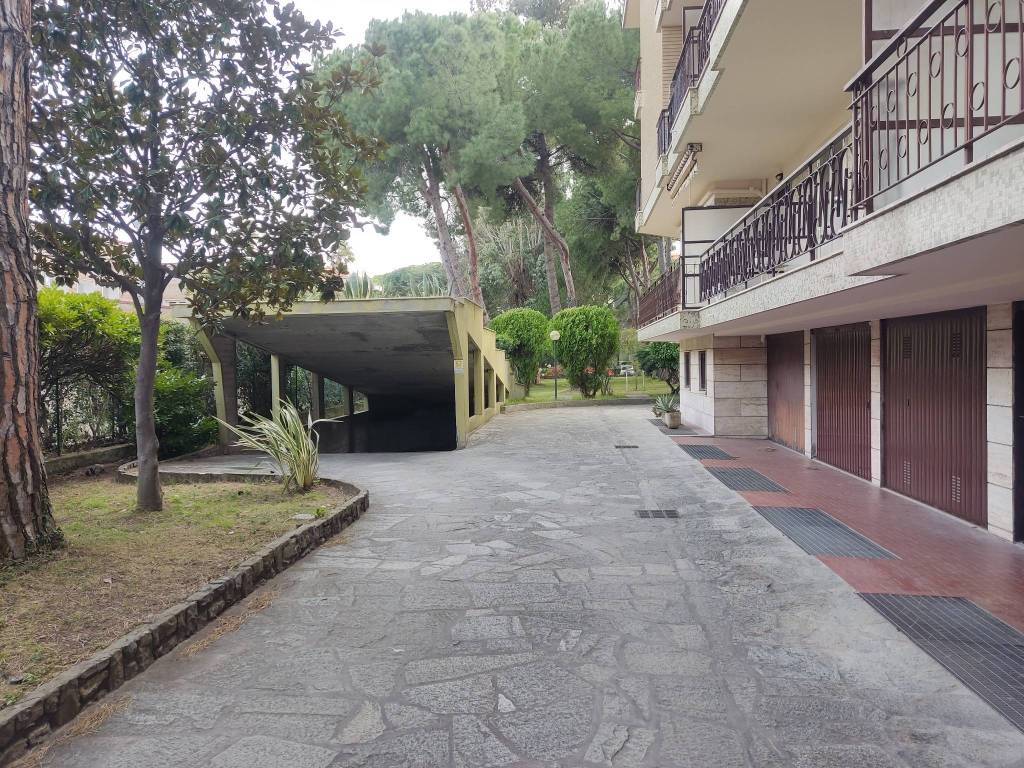 Box / garage a Bordighera in Via Giulio Cesare - Foto 4