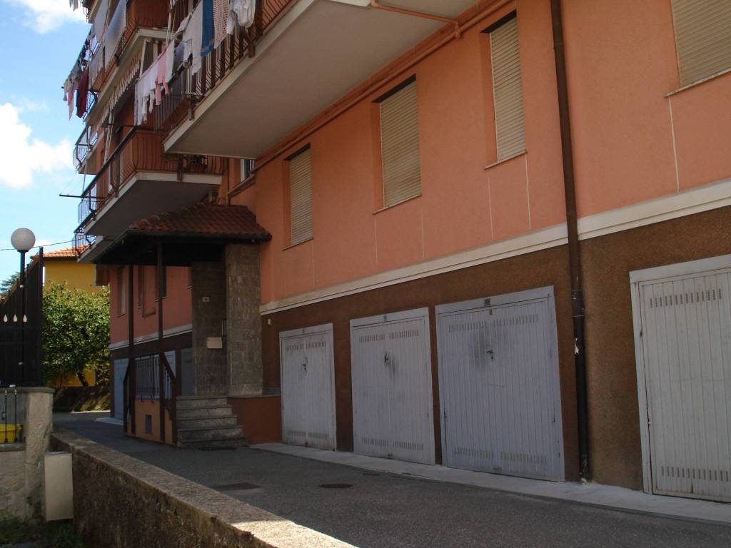 Appartamento a Serra riccò in Via Privata Giuseppe Carbone - Foto 2