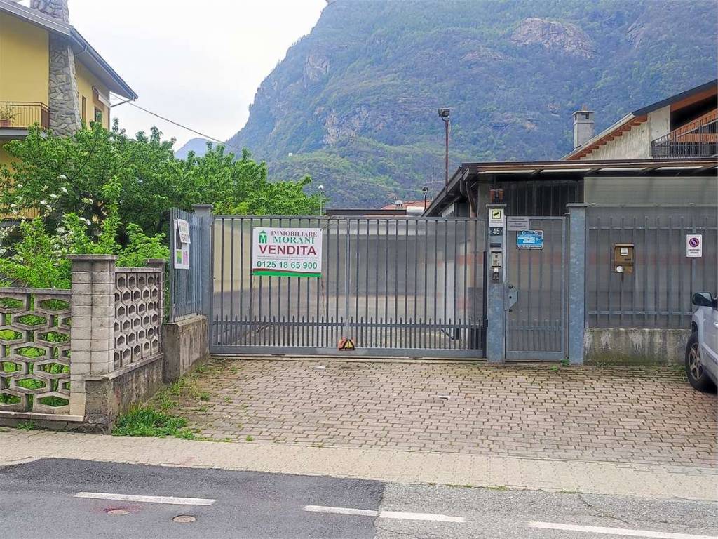Immobile a Pont-saint-martin in via nazionale per donnas, 9 - Foto 2