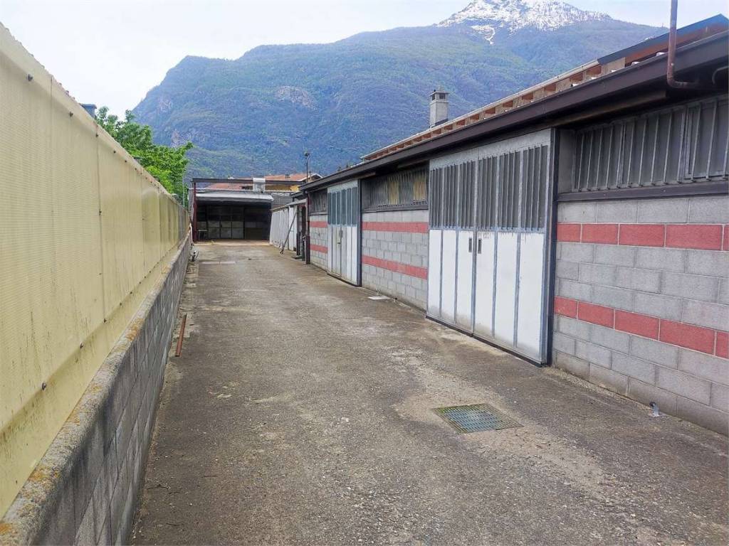 Immobile a Pont-saint-martin in via nazionale per donnas, 9 - Foto 3