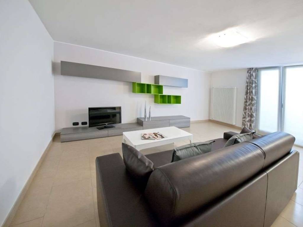 Villa a Menaggio in Via A. Wyatt, 36 - Foto 3
