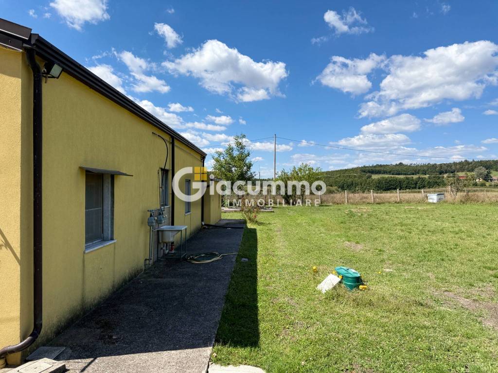 Villetta a schiera a Avigliano in Strada Provinciale di Piano del Conte, 8 - Foto 5