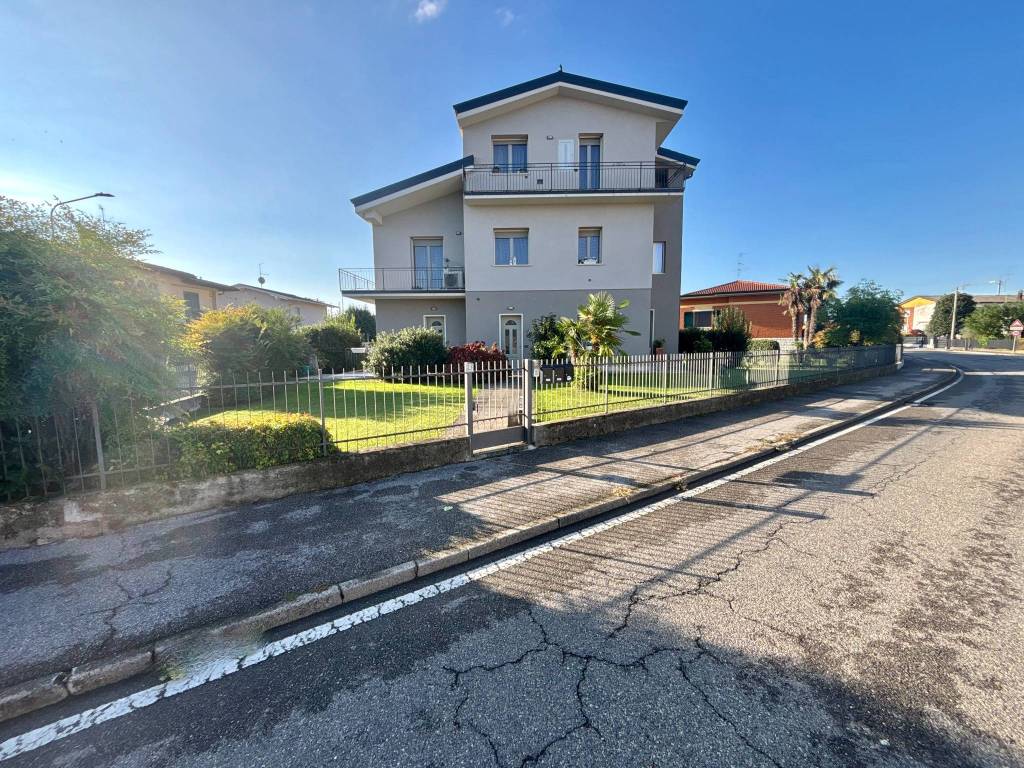Appartamento a Chiari in Via Rudiano - Foto 2