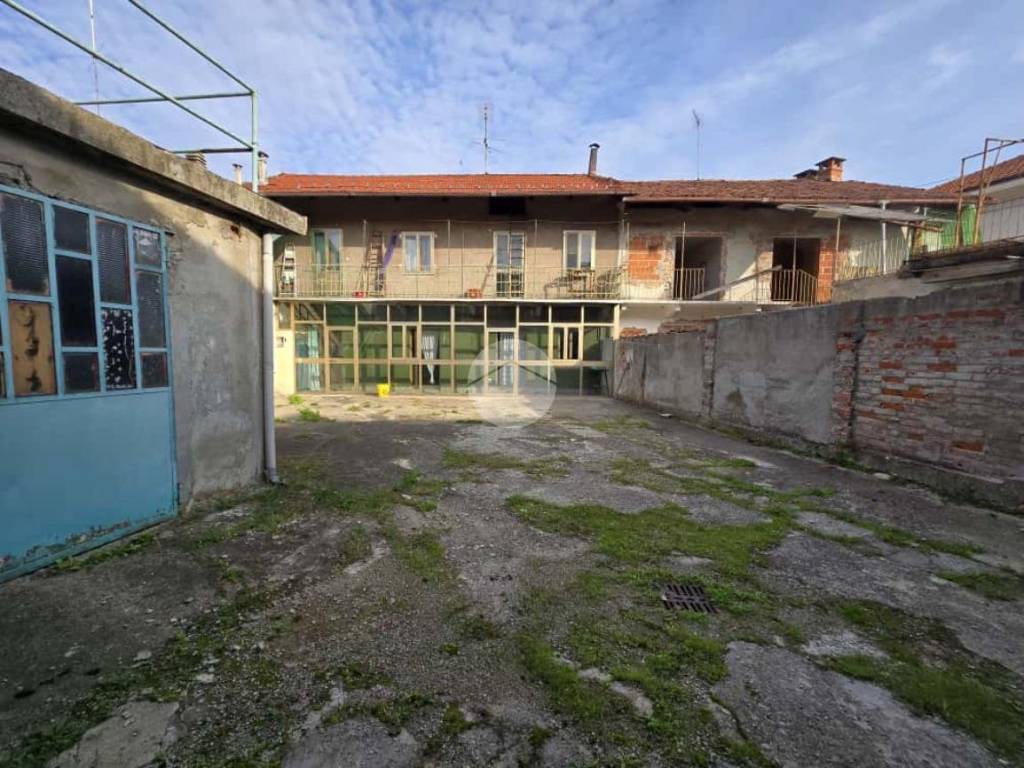 Casa indipendente a Montanaro in Via S. Martino, 2 - Foto 2