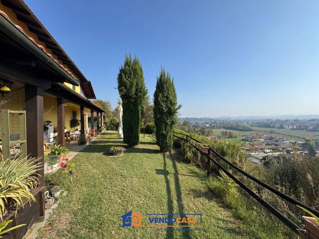 Villa a Nizza monferrato in Strada Vecchia d'Asti, 30 - Foto 2