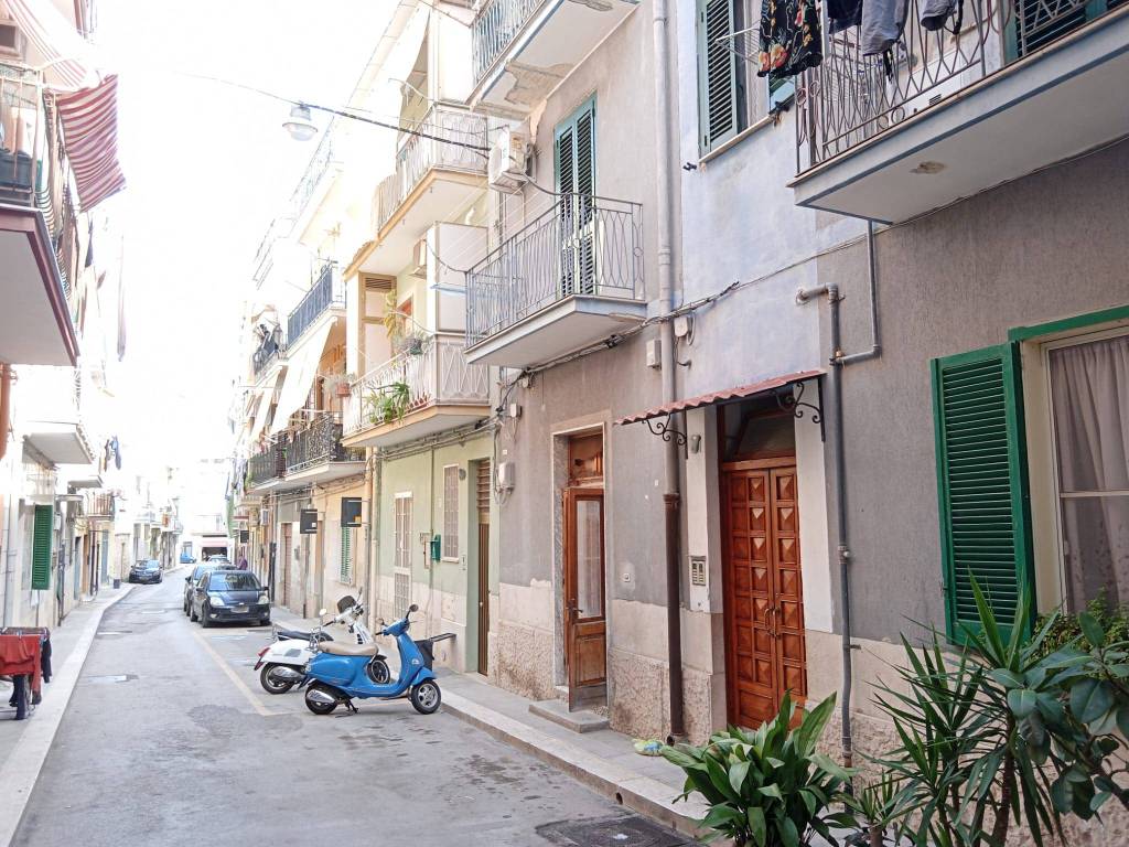 Appartamento a Barletta in Via Emanuele De Deo - Foto 4