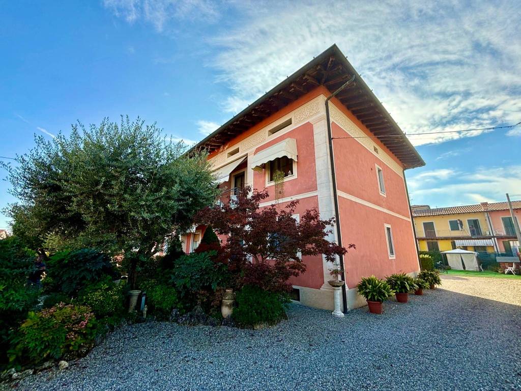 Appartamento a Rovato in Via dei Caduti - Foto 2