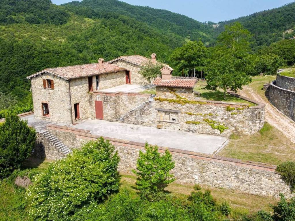 Rustico / casale a Gubbio in Petazzano - Foto 2