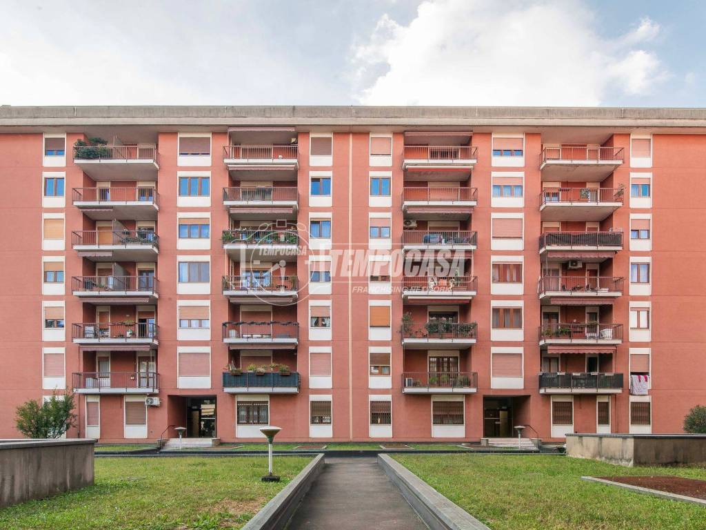 Appartamento a Saronno in Via Cesare Miola 18/A-B - Foto 5