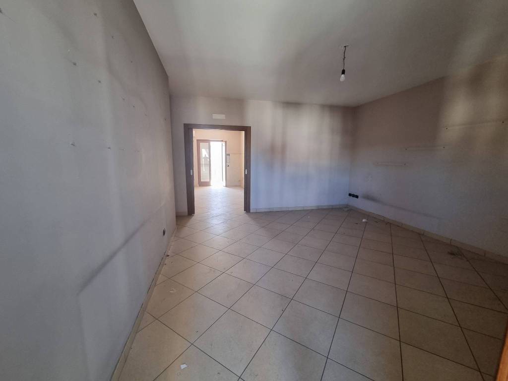 Appartamento a Trentola-ducenta in Via 4 Novembre - Foto 4