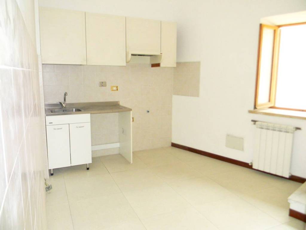 Casa indipendente a Torricella in sabina in Via Roma - Foto 5