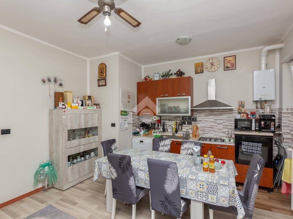 Appartamento a Beinasco in Via Torino, 54 - Foto 5