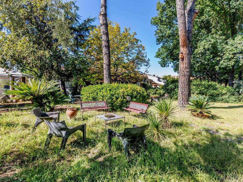 Villa a Tivoli in Via del Canopo, 37 - Foto 2