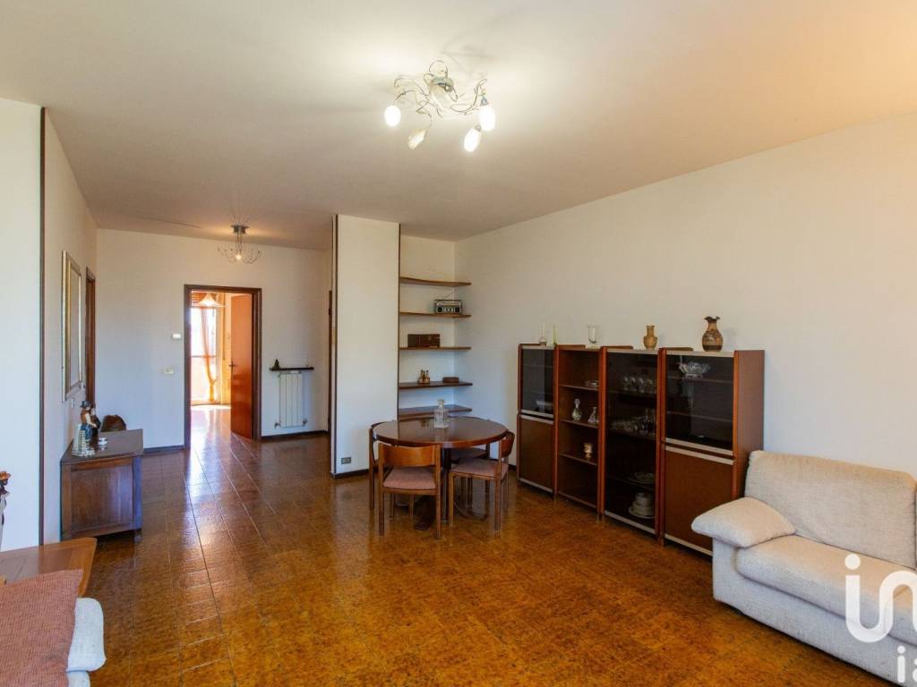 Appartamento a Samarate in Via acquedotto - Foto 2