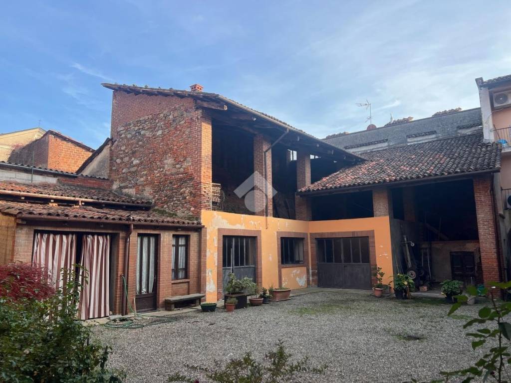 Casa indipendente a Dorzano in Via Giovanni Leto, 6 - Foto 4