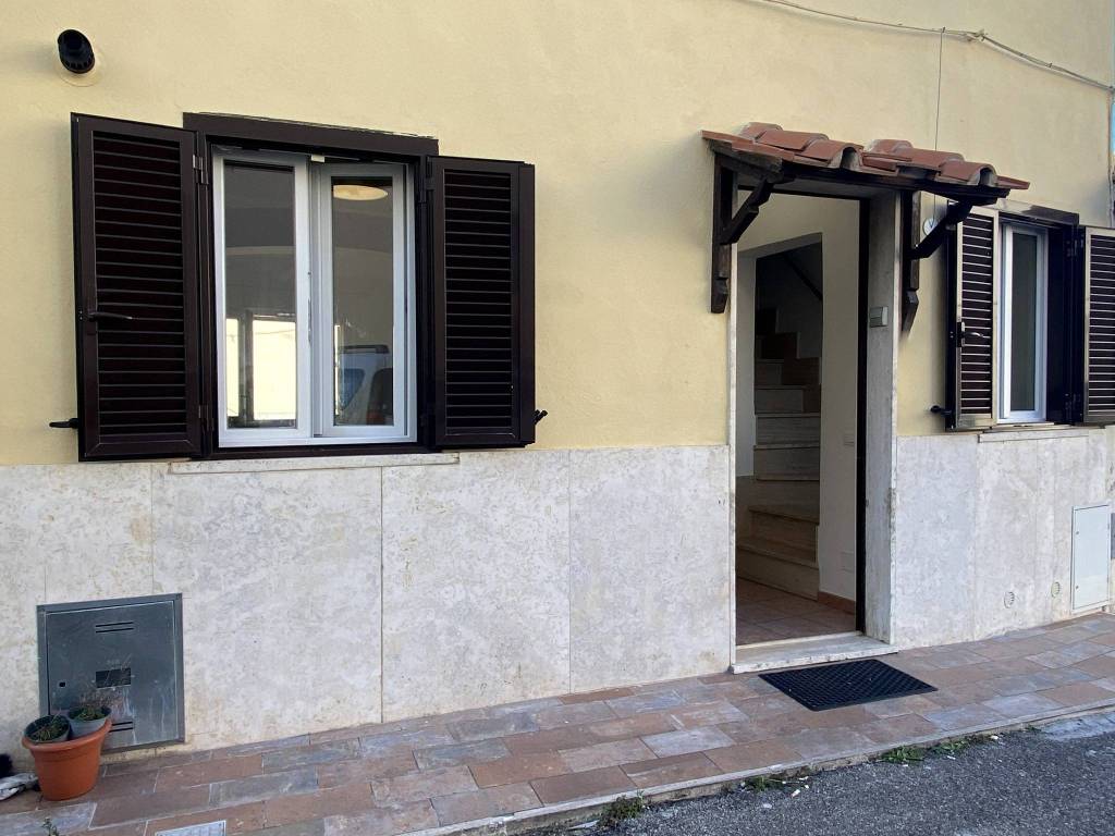 Casa indipendente a Forano in Piazza Giuseppe Mazzini, 14 - Foto 3
