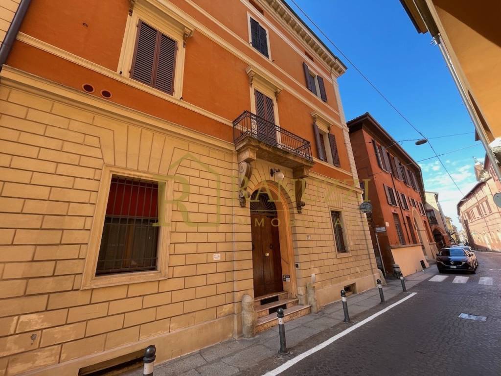 Appartamento a Bologna in Via Cesare Battisti, 29 - Foto 3