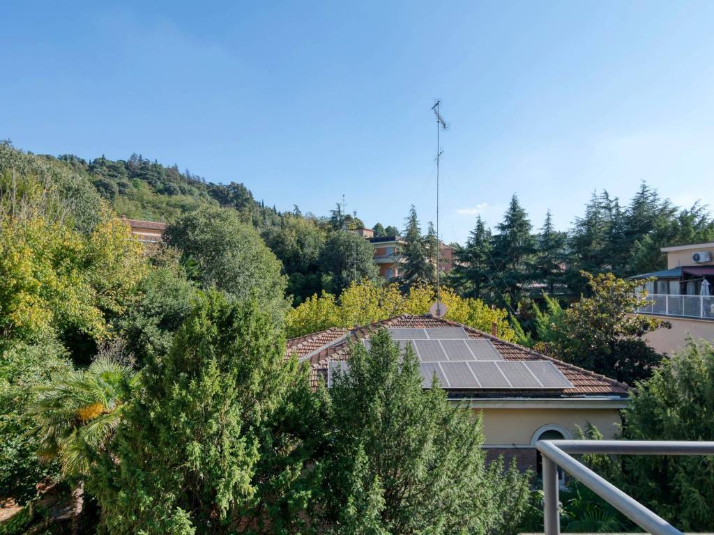 Appartamento a Bologna in Via San Mamolo, 68 - Foto 2