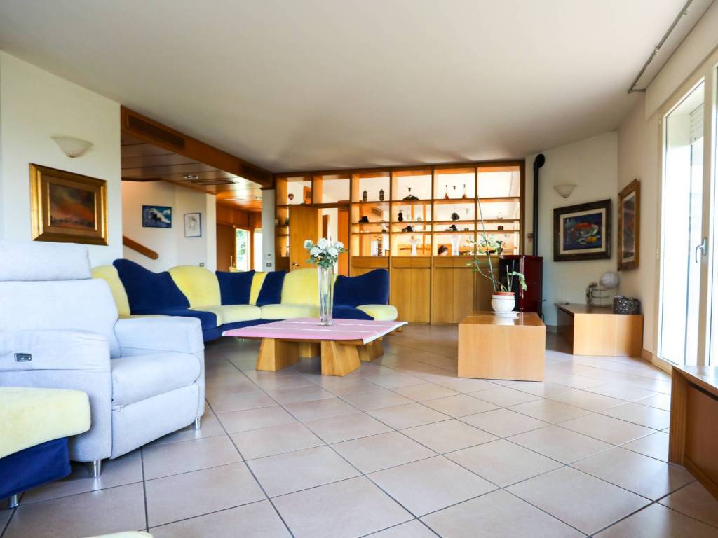 Villa a Castiglione delle stiviere in Via Belvedere, 2 - Foto 4