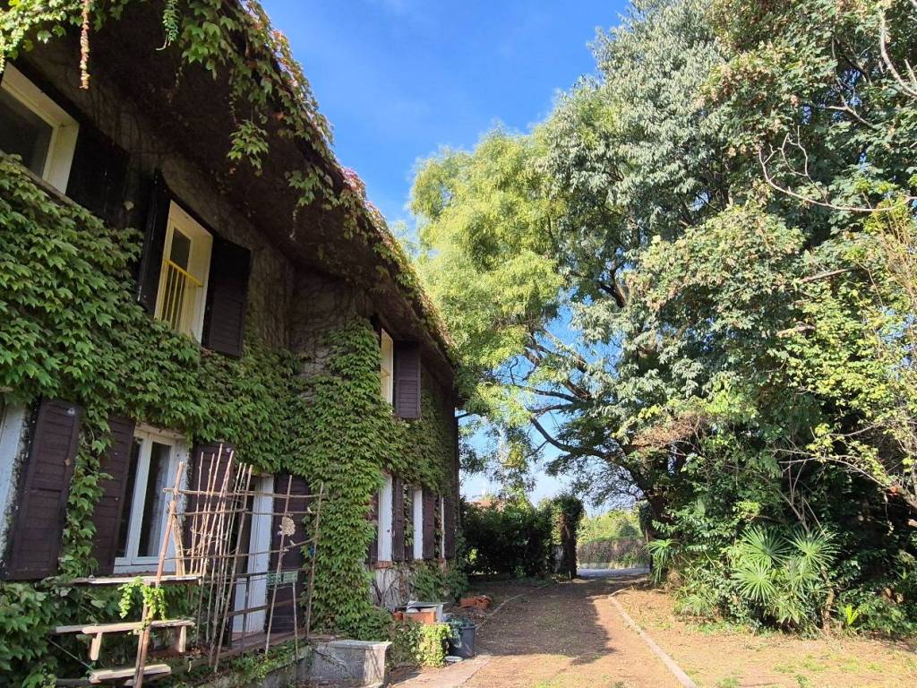 Villa a Cologno al serio in Via Ludovico Ariosto, 88 - Foto 4