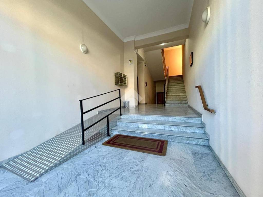 Appartamento a Cosenza in Piazza Carlo Bilotti, 43 - Foto 4