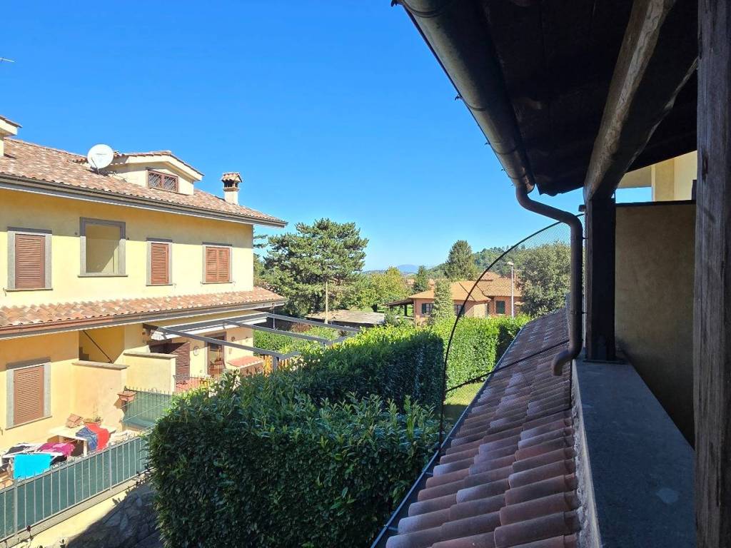Appartamento a Rocca di papa in Via dei Chiusini - Foto 2