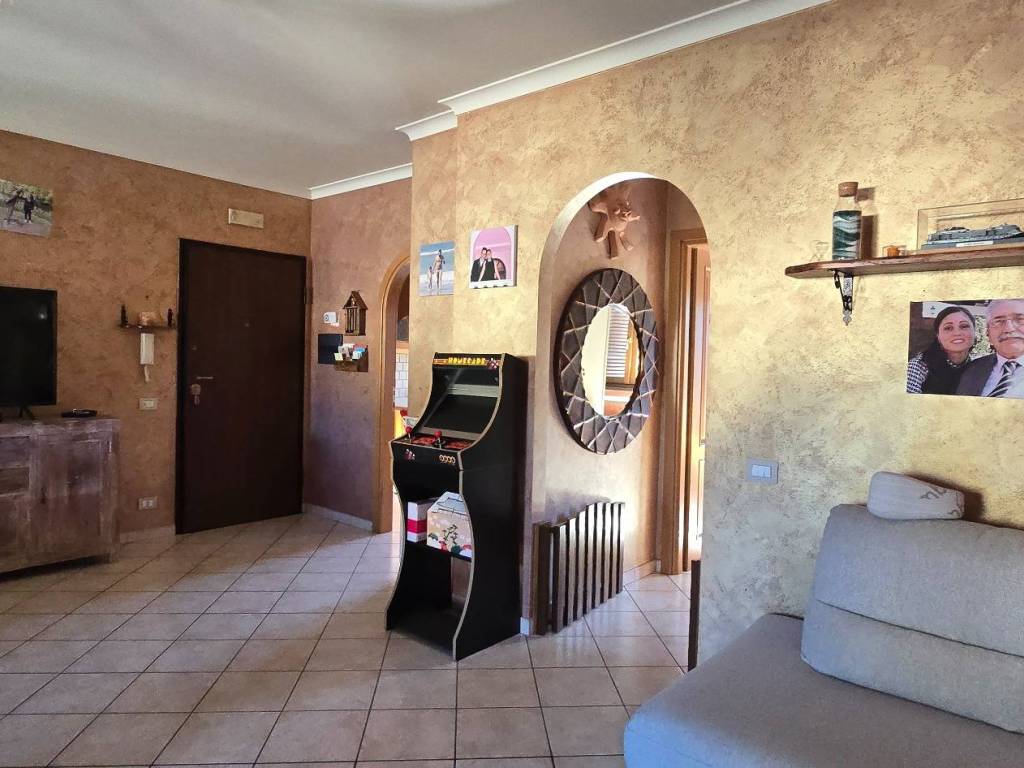 Appartamento a Rocca di papa in Via dei Chiusini - Foto 3