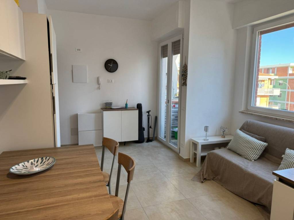 Appartamento a Follonica in Via Puglia, 13 - Foto 2