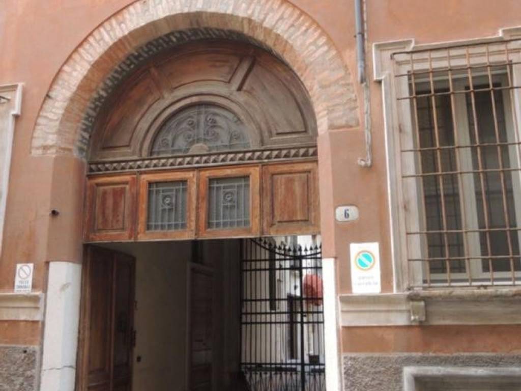 Casa indipendente a Mantova in Via Fratelli Bronzetti - Foto 3