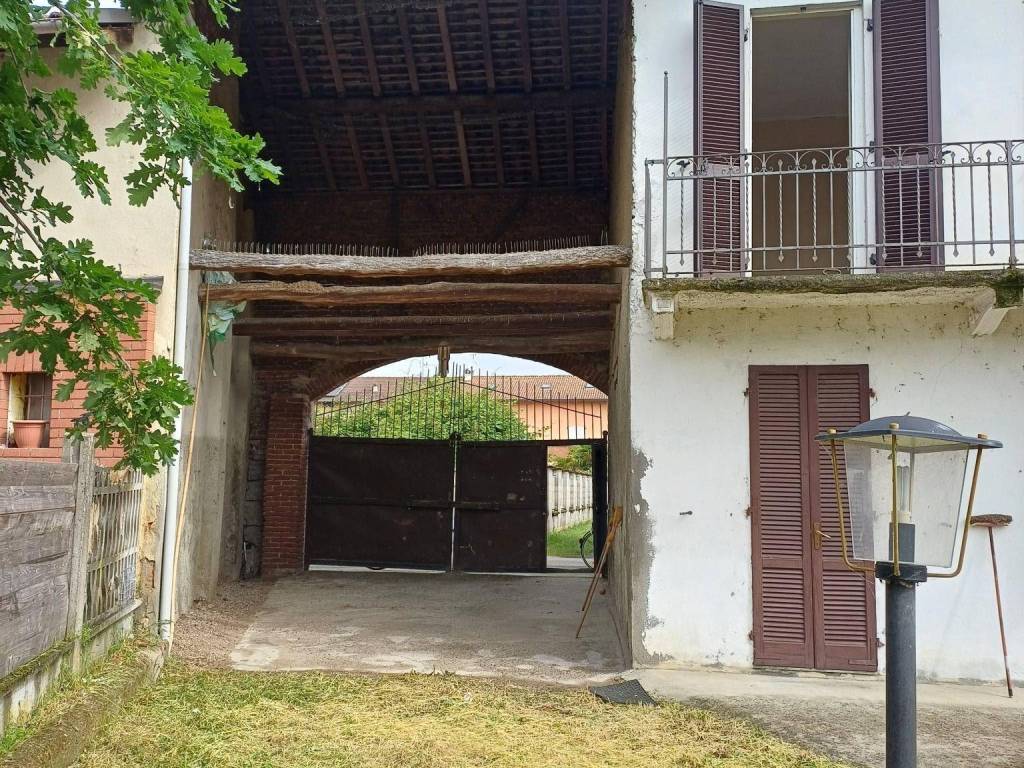 Casa indipendente a Borgolavezzaro in Via Vindone - Foto 3