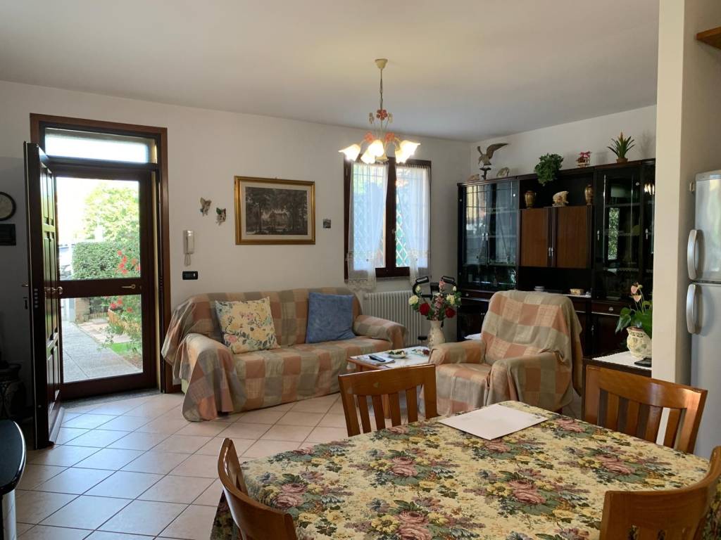 Villa a Molinella in Via Cesare Battisti, 60 - Foto 2