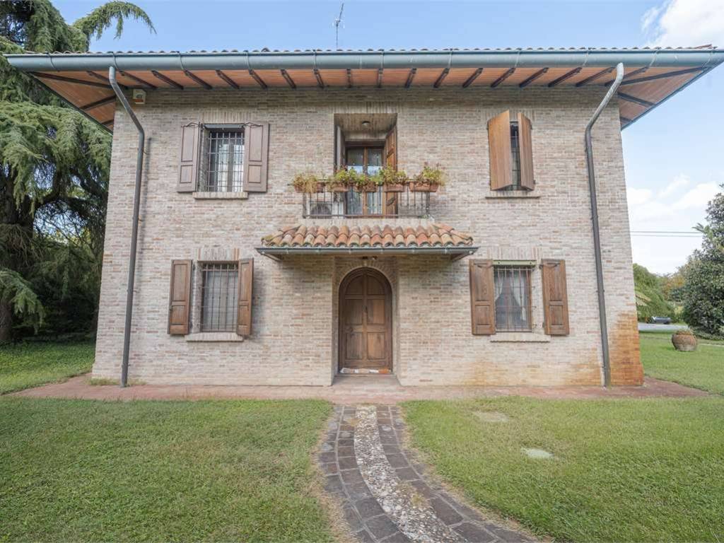 Villa a Carpi in Via Due Ponti, 17 - Foto 2