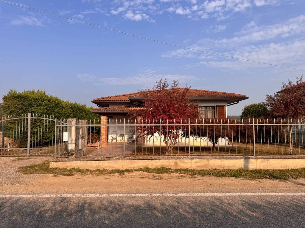 Villa a Pieve porto morone in Via 24 Maggio - Foto 3