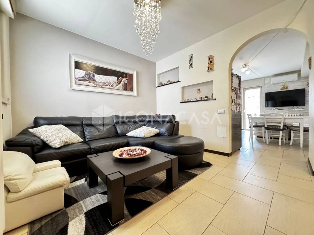 Appartamento a Matera in Via Antonio Meucci - Foto 2
