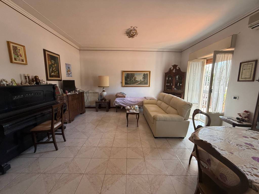 Appartamento a Aci castello in Via Cesare Battisti - Foto 4