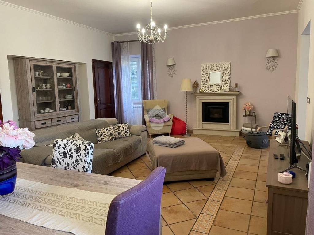 Villa a Gallicano nel lazio in Via mainello, 1 - Foto 3