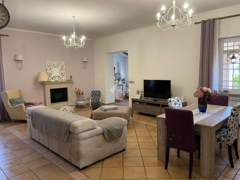 Villa a Gallicano nel lazio in Via mainello, 1 - Foto 4