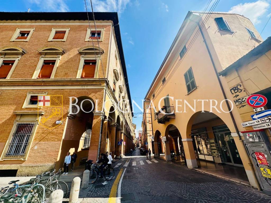 Appartamento a Bologna in Vicolo Paglia Corta - Foto 2