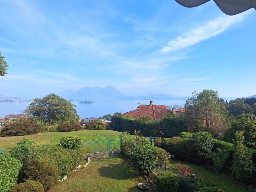 Appartamento a Baveno in Via degli Alpini, 18 - Foto 3