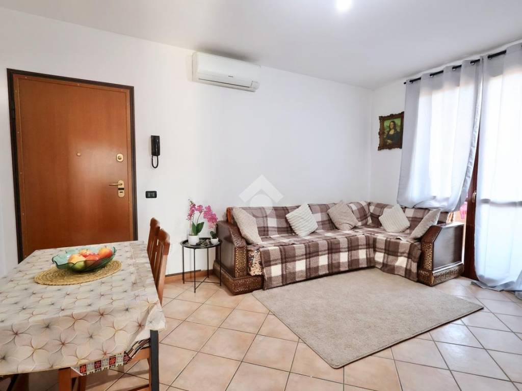 Appartamento a Reggio emilia in Via Augusto Daolio - Foto 2