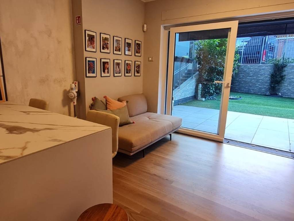 Appartamento a Como in Via Regina Teodolinda, 53 - Foto 4
