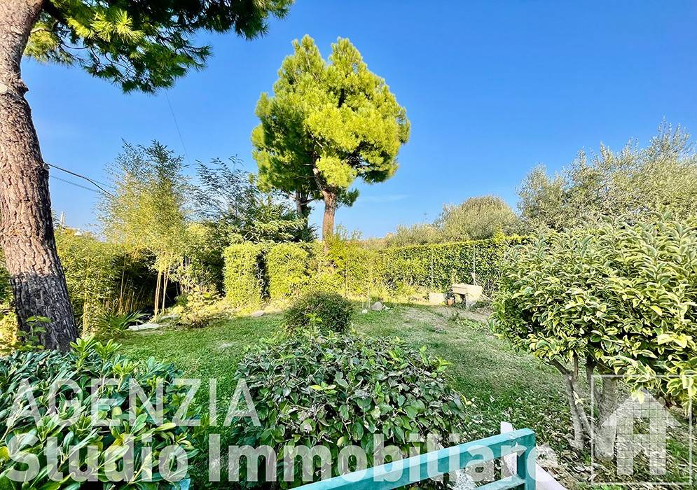 Appartamento a Moniga del garda in Via Sotto Monte Tapino - Foto 5