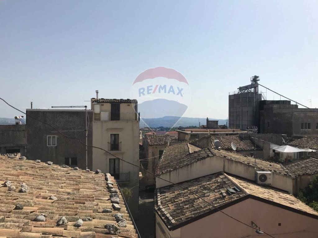 Casa indipendente a Palazzolo acreide in via Pietro Messina, 21 - Foto 5