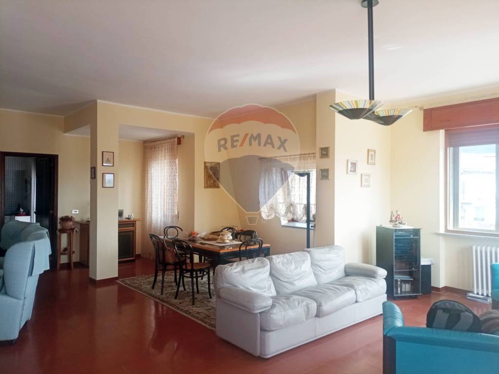 Appartamento a Lagonegro in Via Dei Gigli, 1 - Foto 4