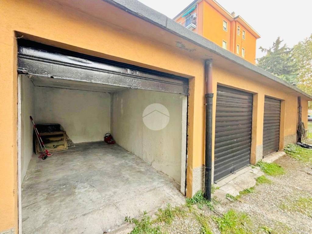 Box / garage a Monza in Via Emilio Borsa, 39 - Foto 5