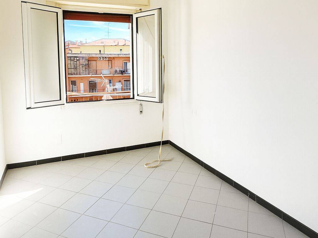 Appartamento a Imperia in Via Argine Destro - Foto 5
