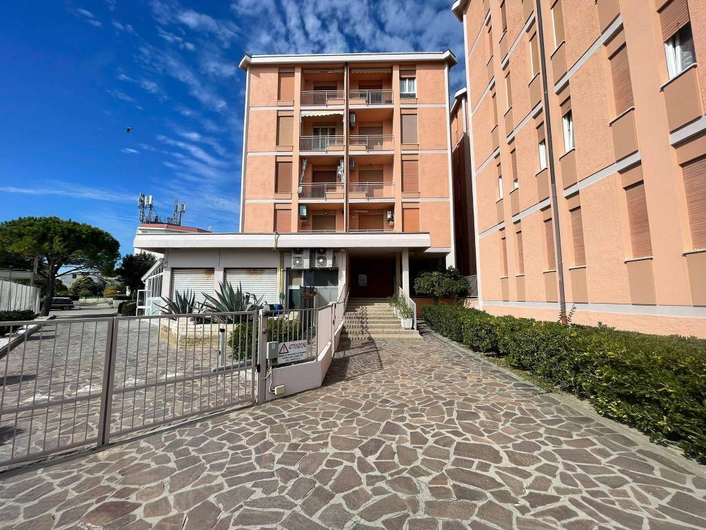 Appartamento a Ravenna in Viale Francesco Petrarca, 458 - Foto 4