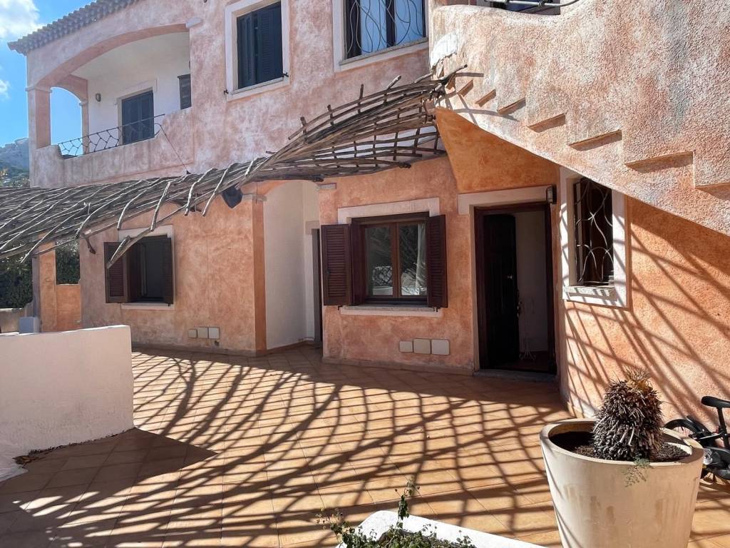 Appartamento a Arzachena in Via L'Aldiola - Foto 3