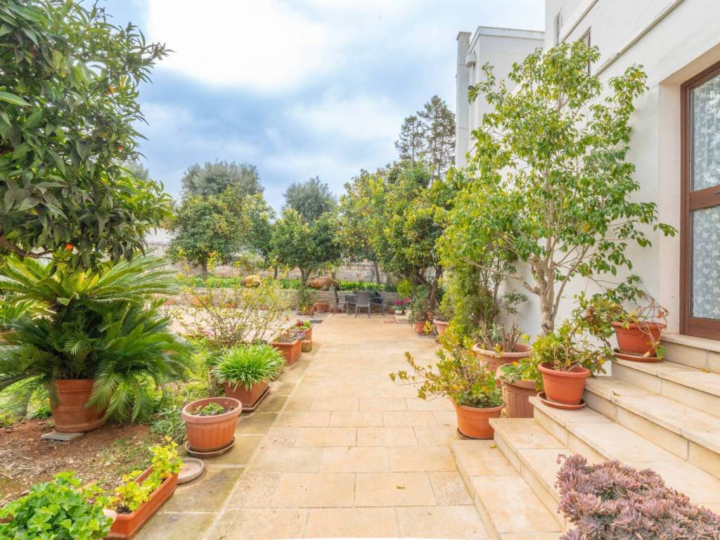 Rustico / casale a Ostuni in Contrada Rialbo di Sotto - Foto 4